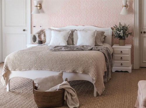 White double bed 4ft6 wooden - double,